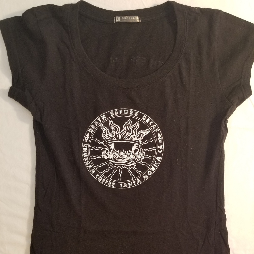 Fitted tee